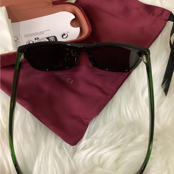 Authentic Gucci Sunglasses - Picture 7 of 11